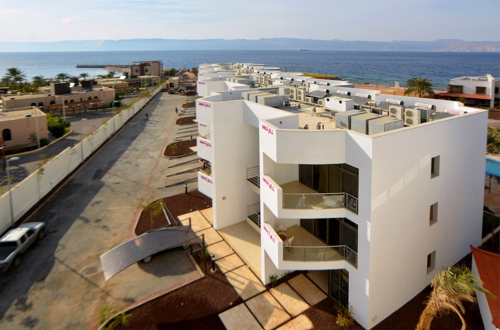 Public Security Hotel & Chalets 1/39