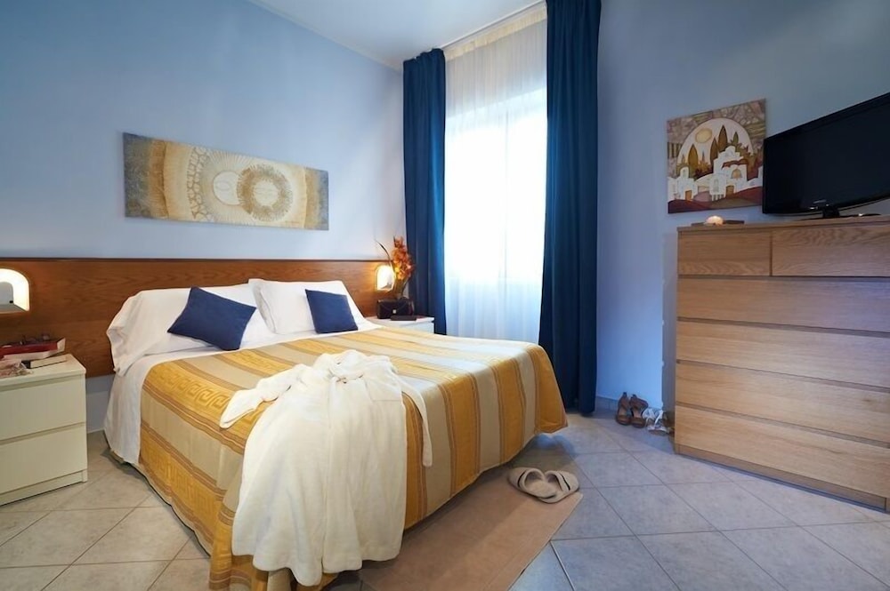 Comfort, Apartment, 1 Double and 1 Single Bed, Partial Sea View, Terrace