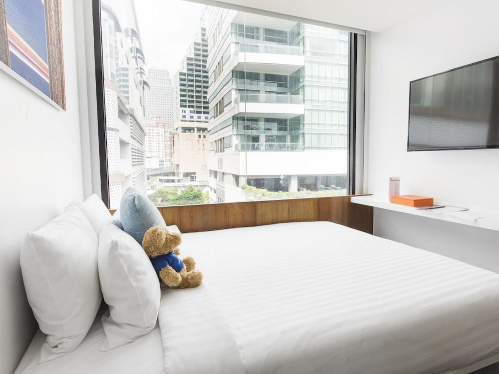 Sbox (Sukhumvit 31) 24/68