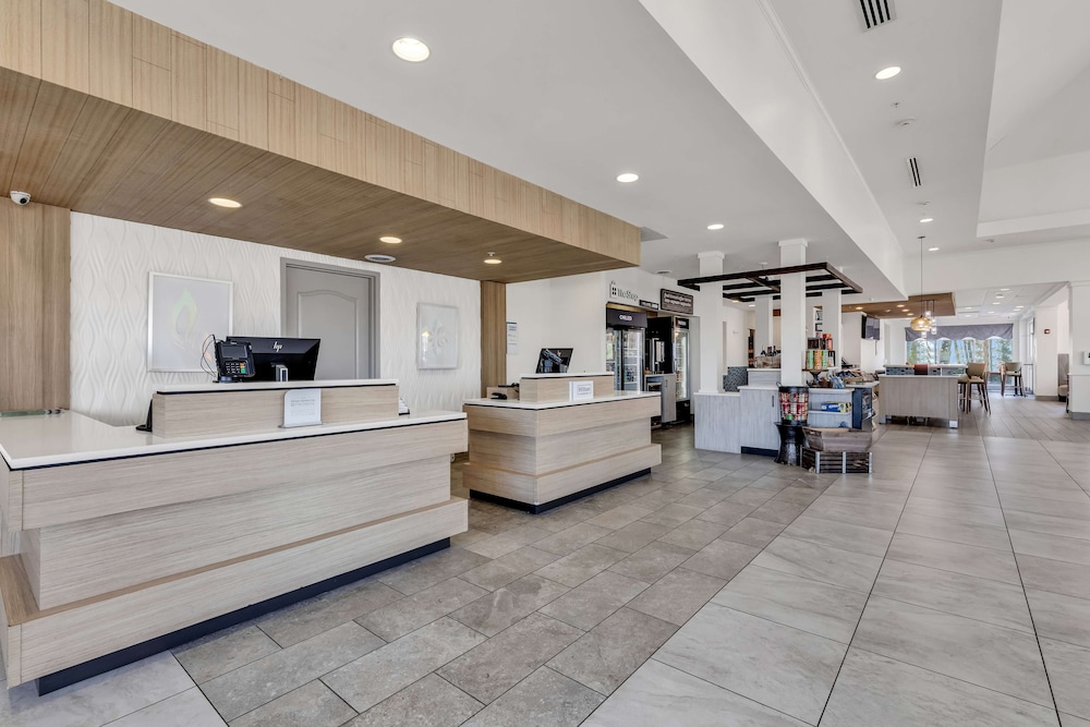 HILTON GARDEN INN MYRTLE BEACH-COASTAL GRAND MALL photo4