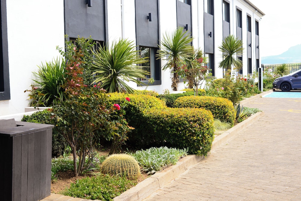 Protea Hotel By Marriott Harrismith Montrose 42/50