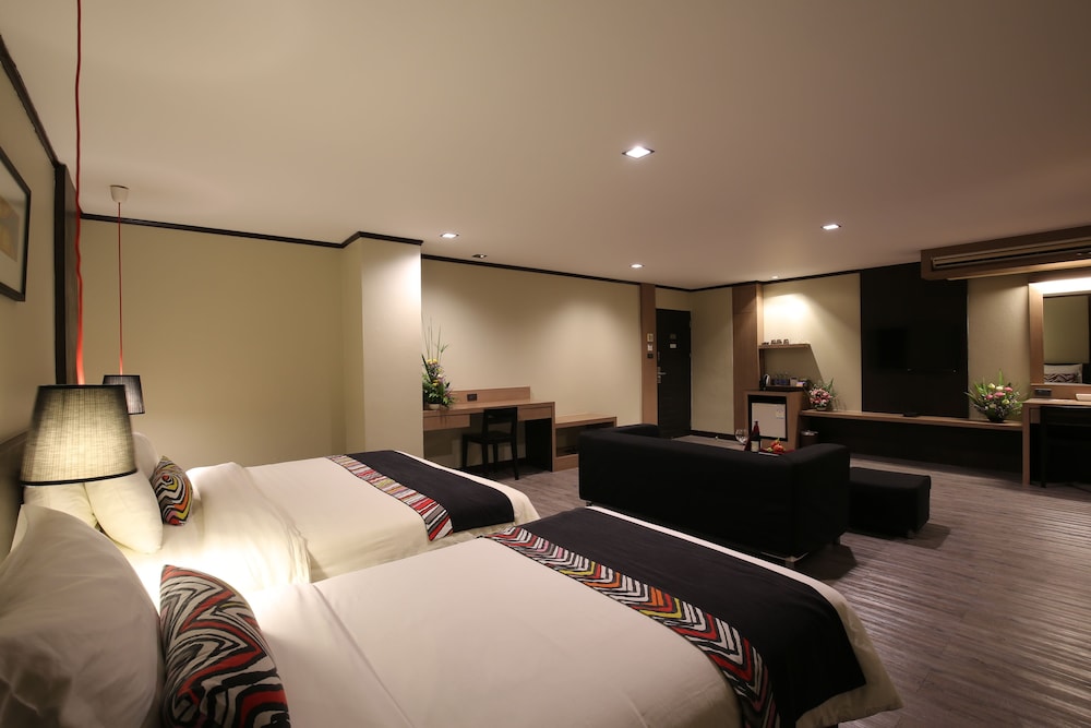 Bangkok Inter Place Hotel 46/72