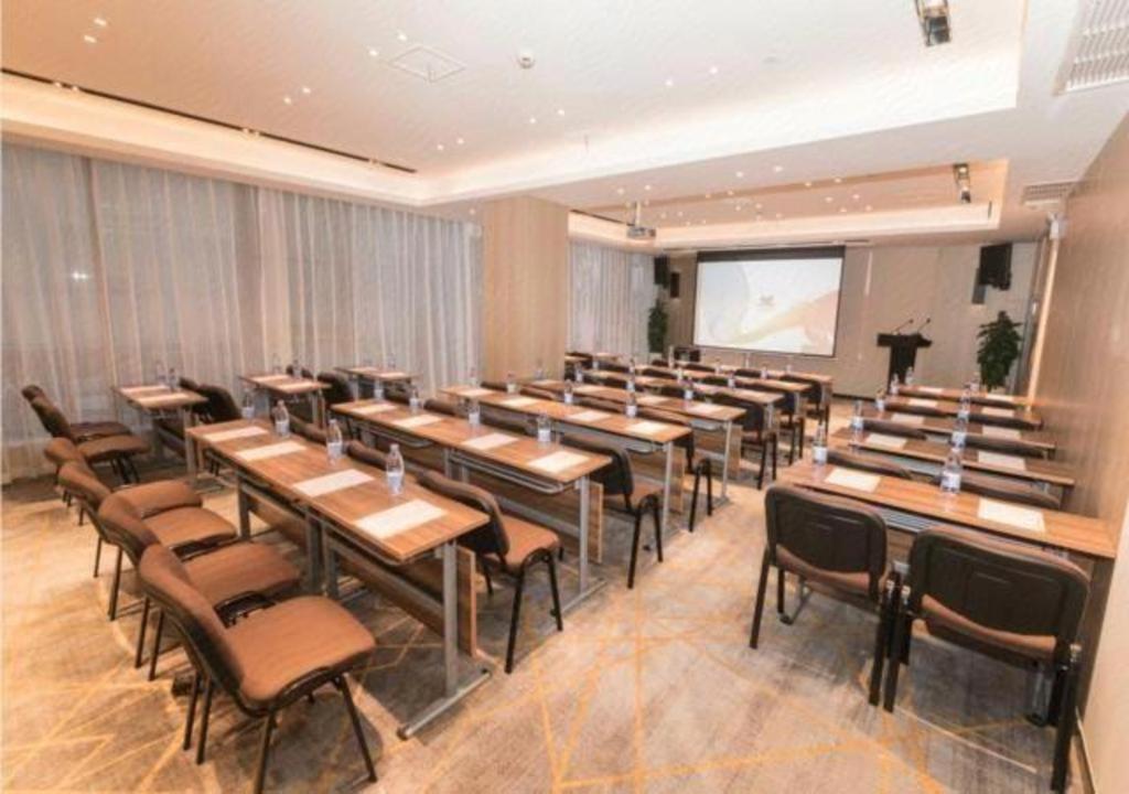 Echarm Hotel (Hefei Changjiang West Road West Qilitang subway station store) 46/53