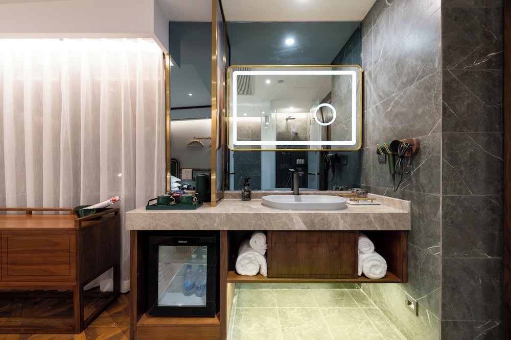 Nostalgia S Hotel (Beijing CCTV) 10/47