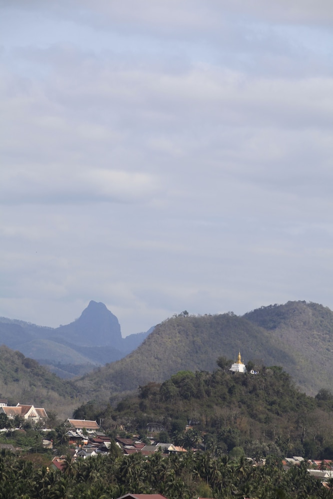 Luang Prabang View Hotel 69/74