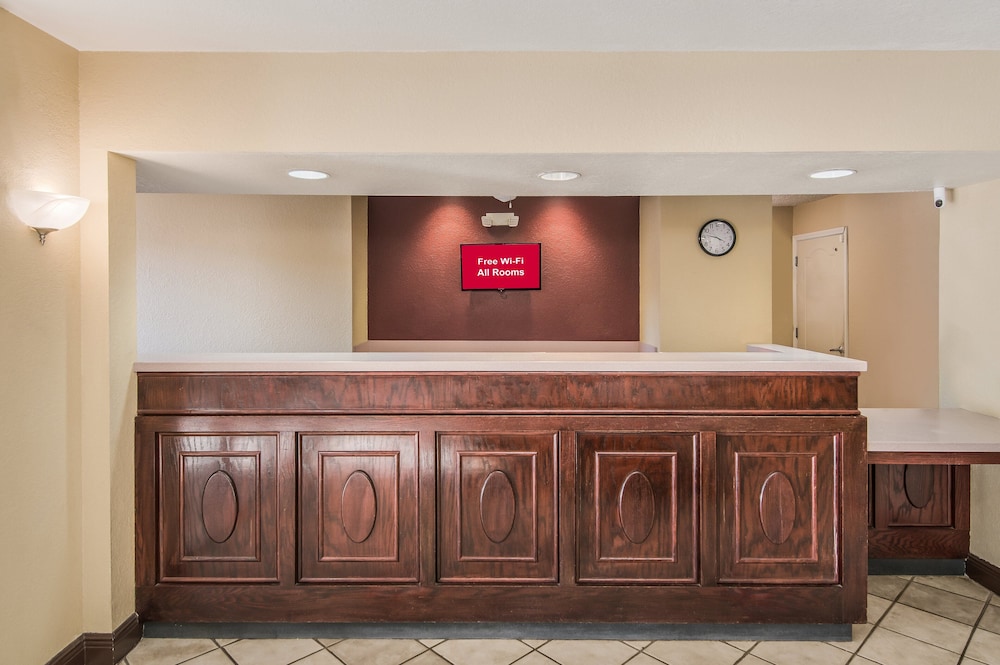Red Roof Inn & Suites Pensacola East - Milton 5/39