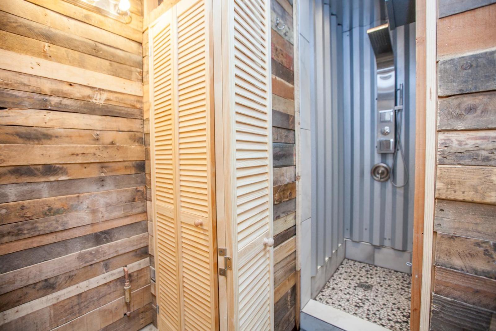 PodShare DTLA Arts District - Hostel 9/21