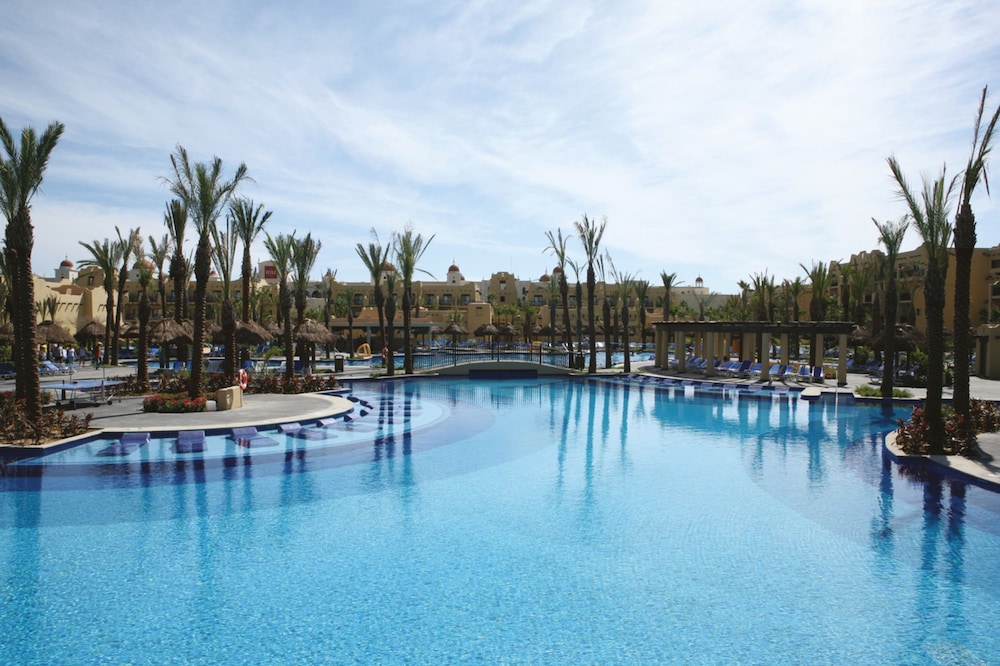 Hotel RIU Santa Fe 54/81