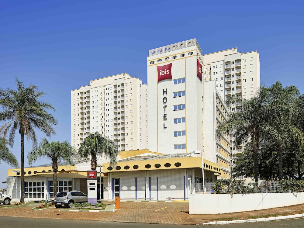 Ibis Sao Carlos 4/48