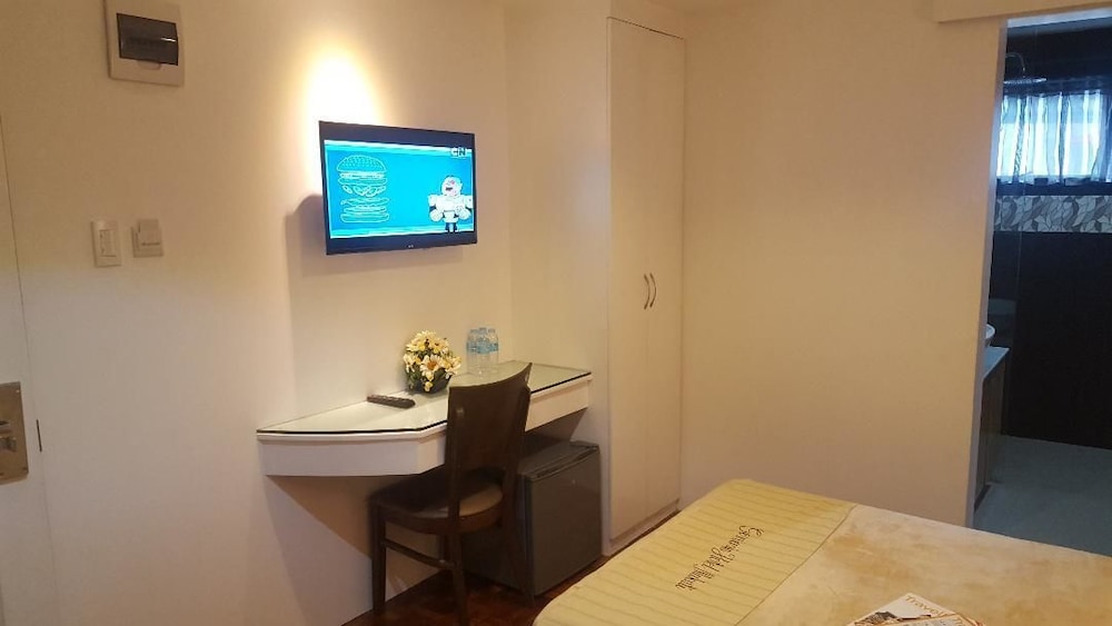 Zen Rooms Makati Amorsolo 35/59