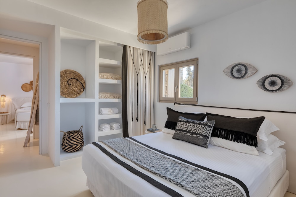 4 BEDROOMS, VILLA, SEA VIEW, PRIVATE POOL