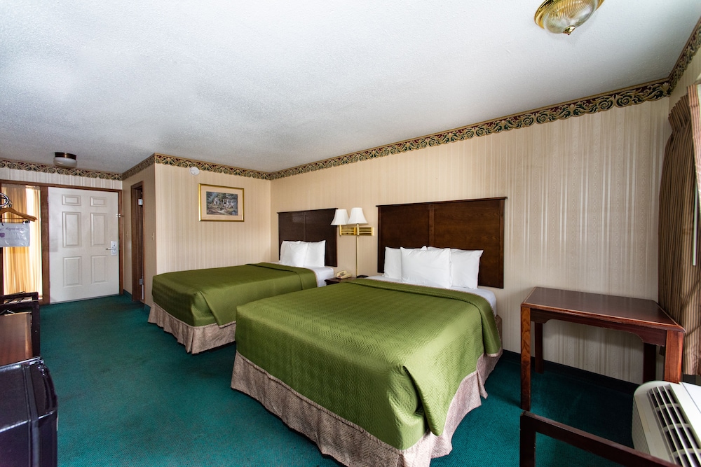 Ozarka Lodge Eureka Springs 13/28