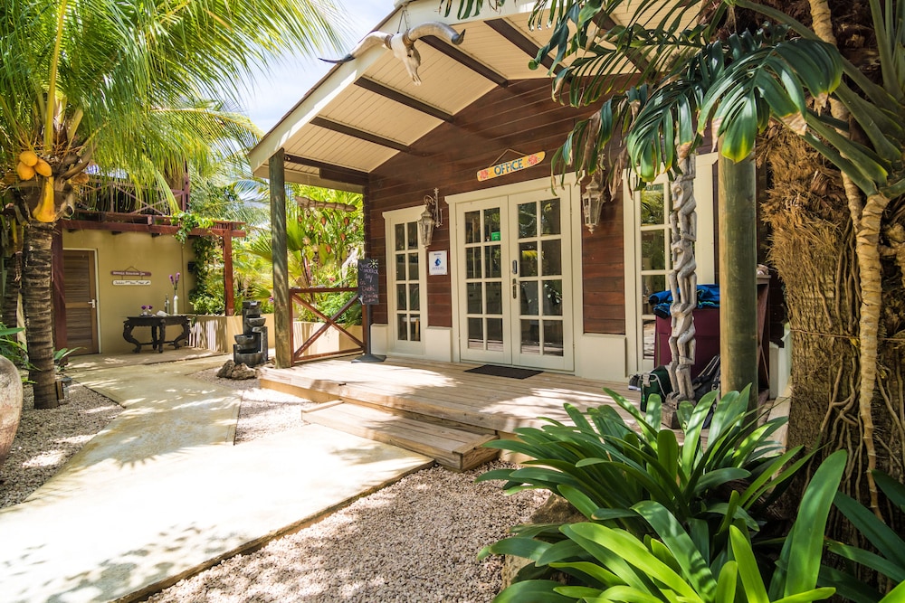 Bamboo Bonaire Boutique Resort 1/50