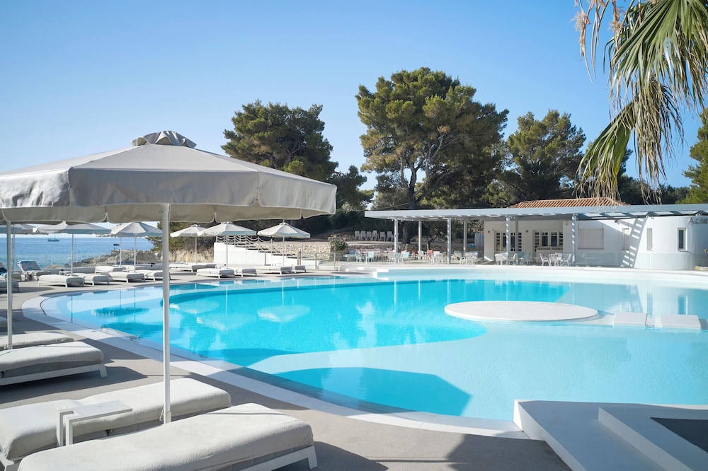 Marpunta Resort 43/65