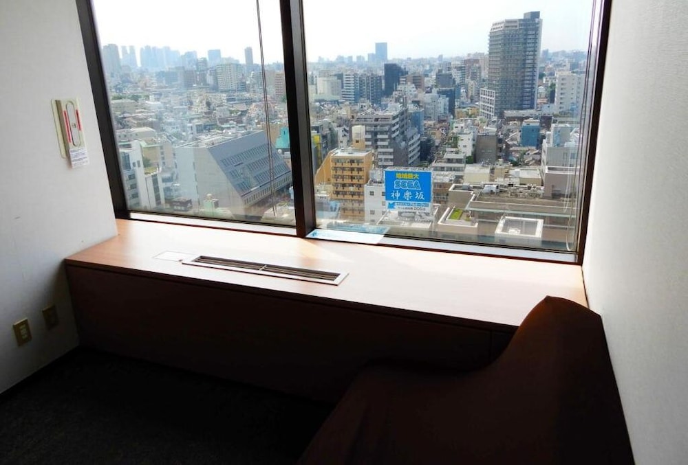 Tokyo Central Youth Hostel 50/50