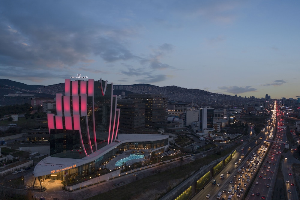 Elite World Grand Istanbul Kucukyali Hotel 3/68