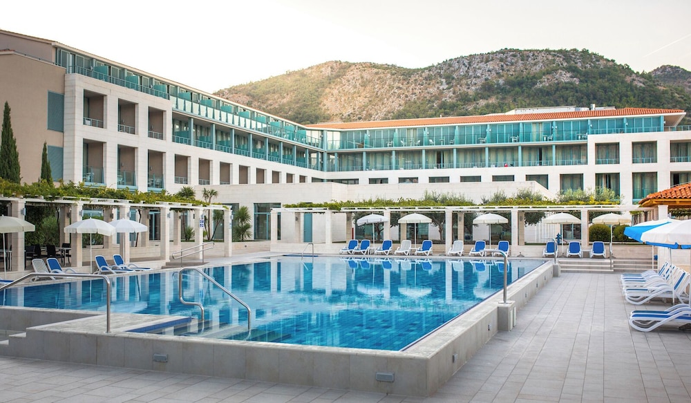 ADMIRAL GRAND HOTEL in DUBROVACKO PRIMORJE