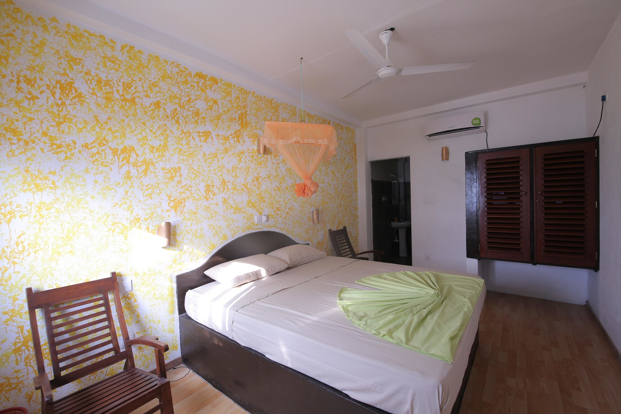 DELUXE, KING BED, OCEAN VIEW