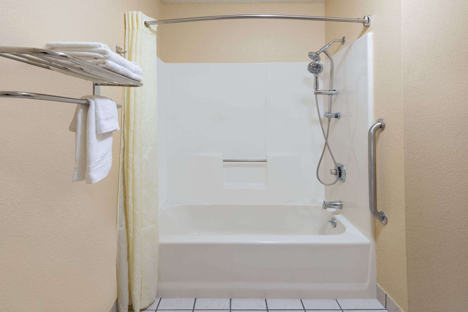 Super 8 by Wyndham Charleston/Sikeston East MO 8/10