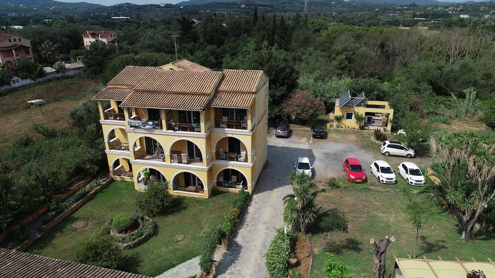 Spiti Nikos in CORFU