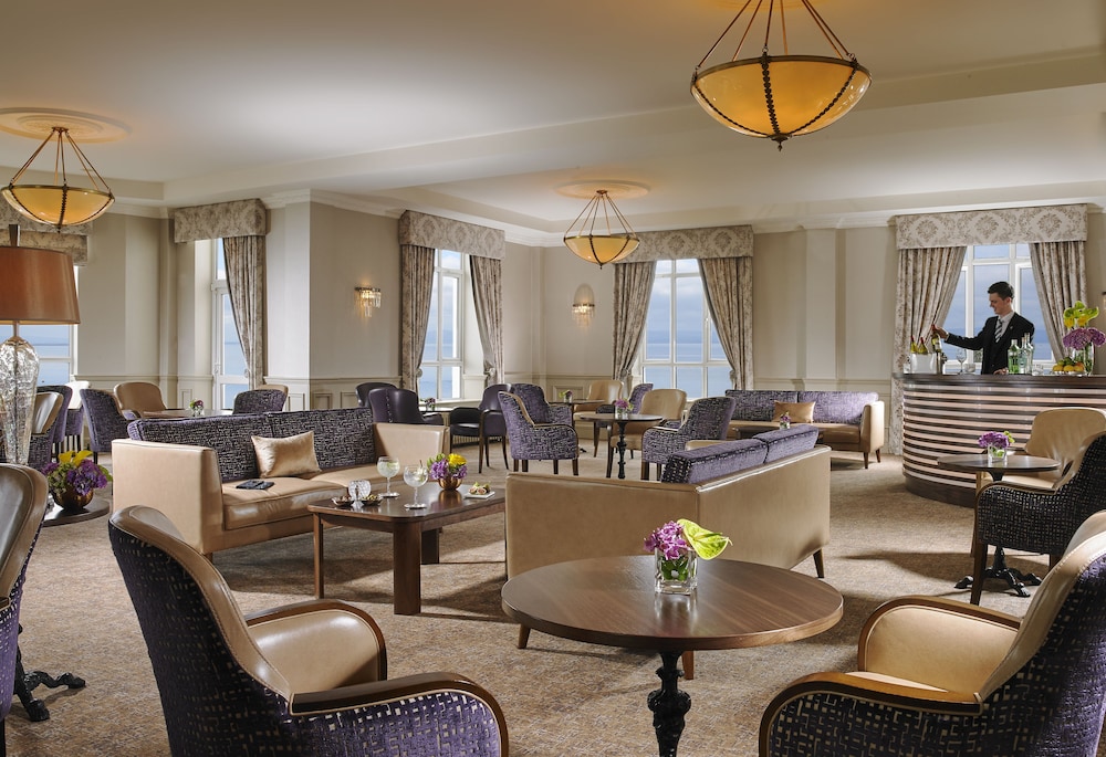 Galway Bay Hotel 33/36
