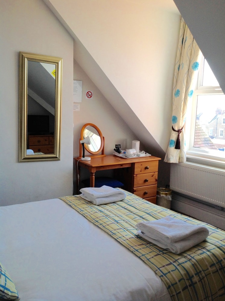 By The Sea Bed and Breakfast 11/39