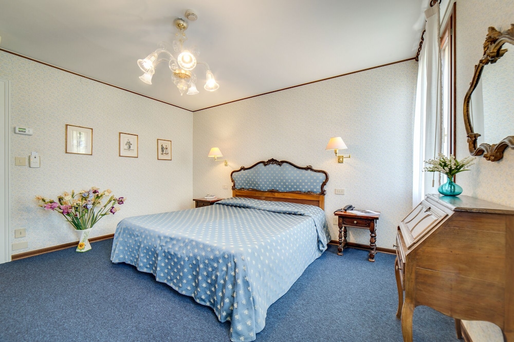Hotel La Meridiana 11/65
