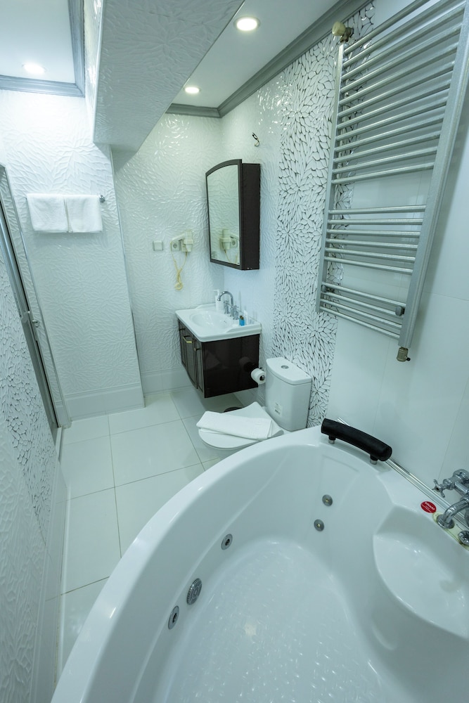 Mohti Otel 50/50