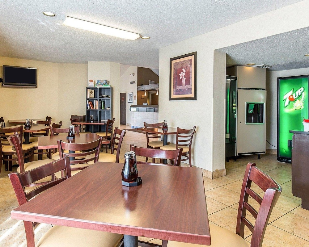 Sleep Inn Billings, MT 32/49