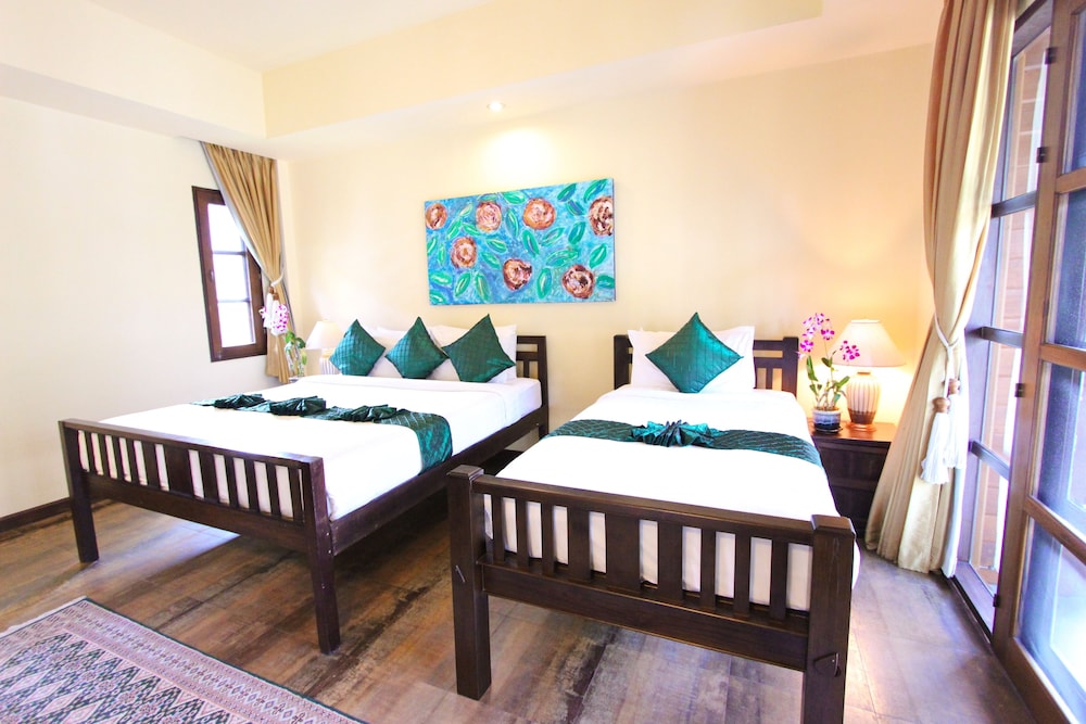 Shewe Wana Suite Resort 18/72