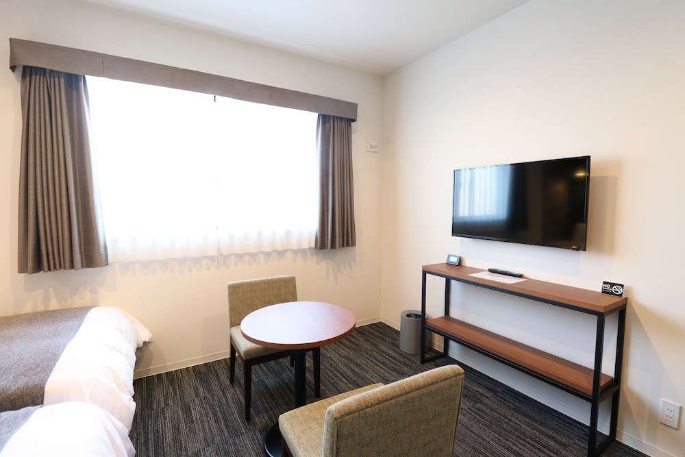 غرفة بسريرين منفصلين، M's Hotel Nijojo Oike 5/7