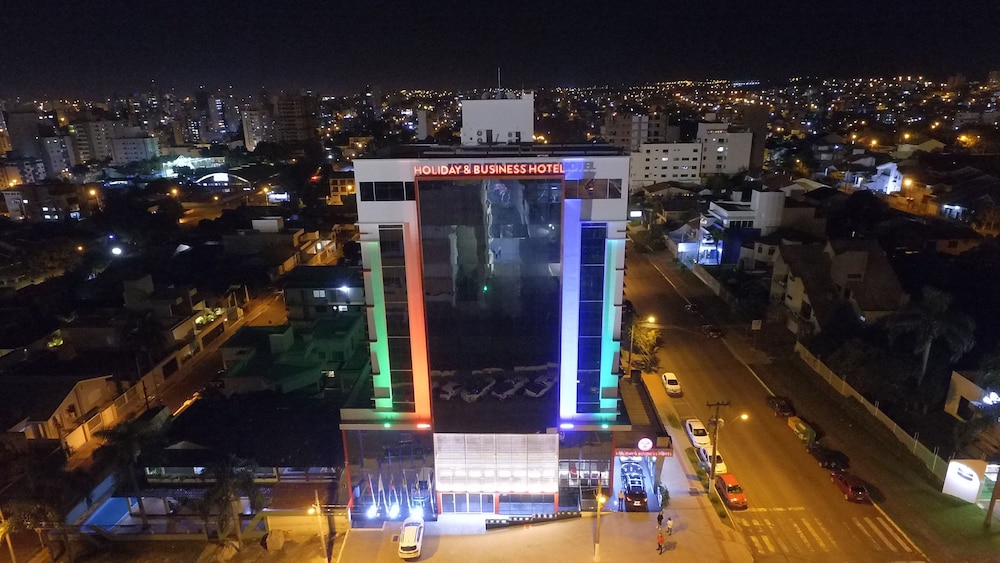 Holiday And Business Hotel 28/50