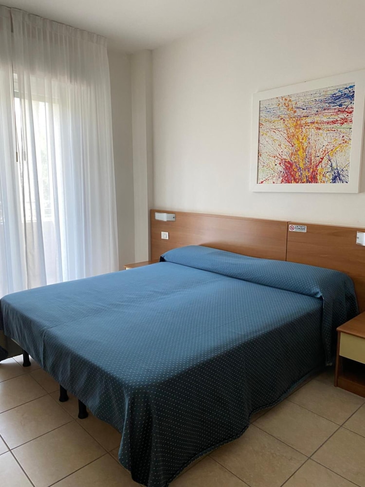 HOTEL IVANA 7/31