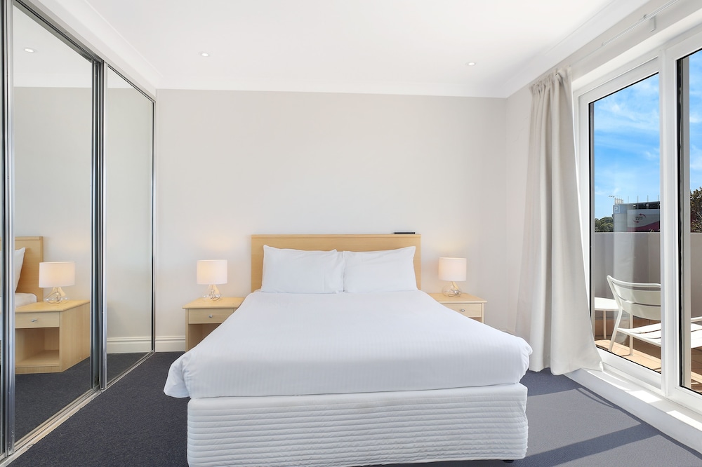 Sydney Airport Suites 11/50