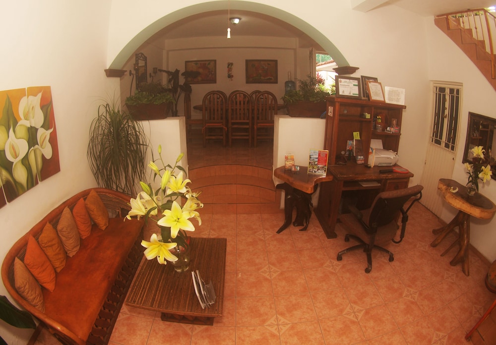 Hostal Casa Blanca 28/50