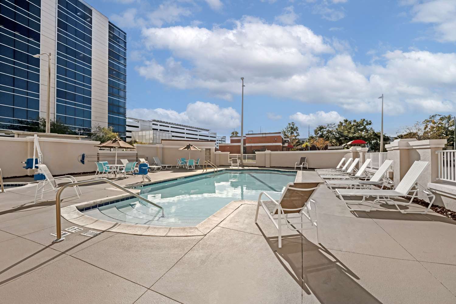 Comfort Suites Downtown Orlando 16/31