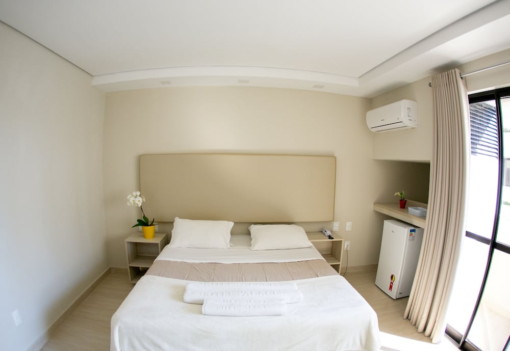 Hotel Palace 1 8/48