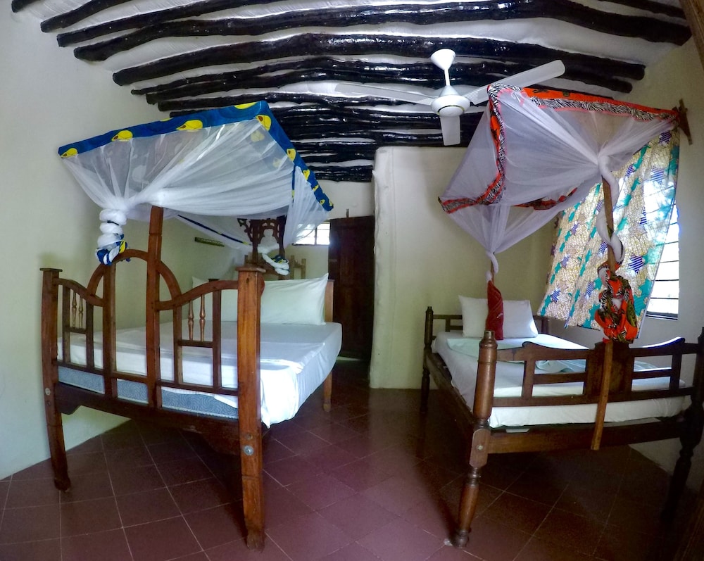 Sagando Bungalows 50/50