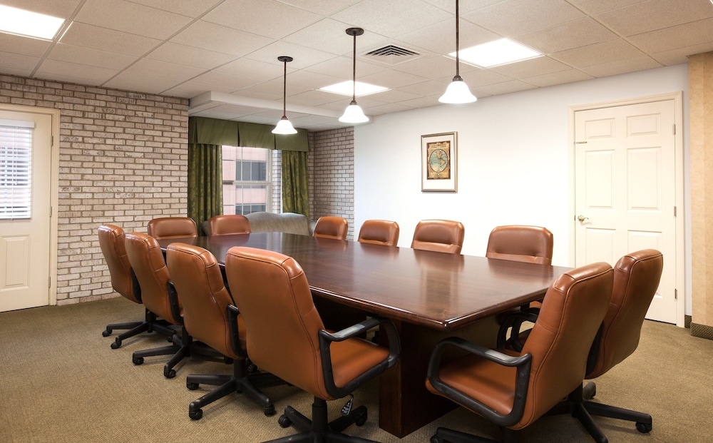 Staybridge Suites San Antonio-Airport 50/56