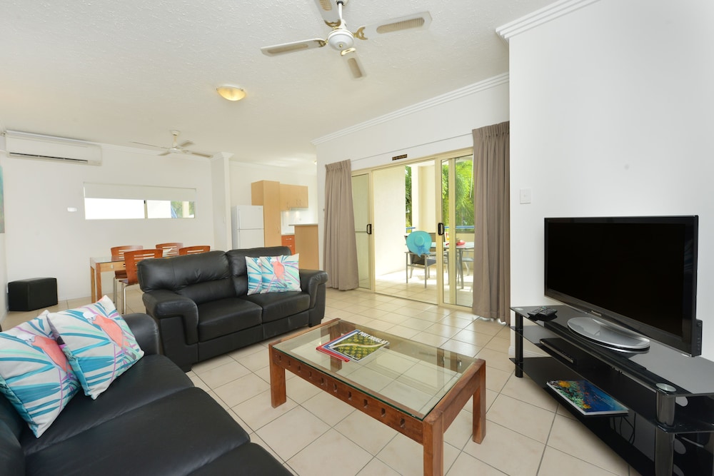 Central Plaza Port Douglas 33/63