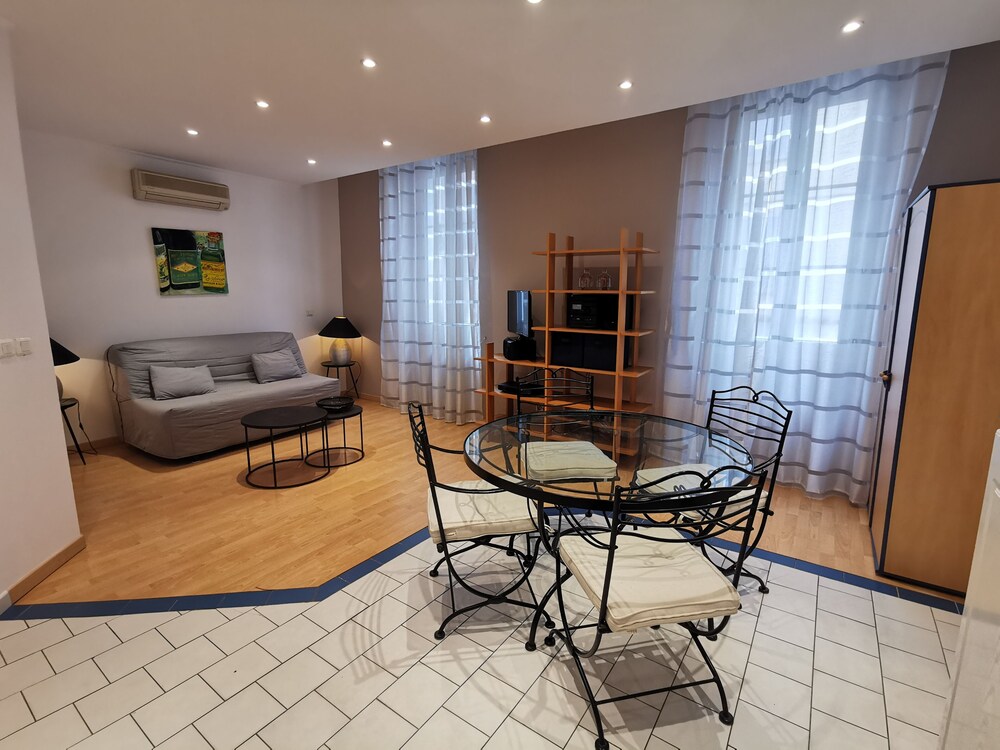 7Art Hotel 58/75