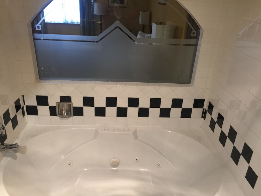 Best Western Grand Victorian Inn 45/48