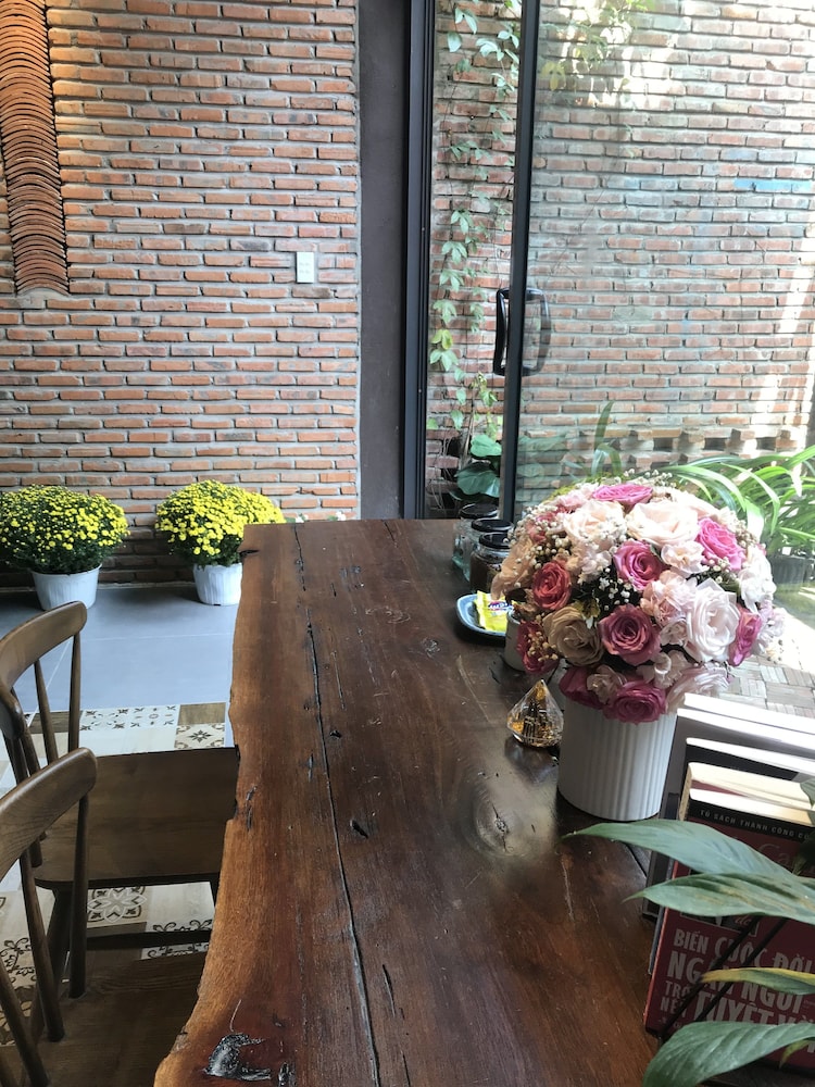 Ngoi House 23/34