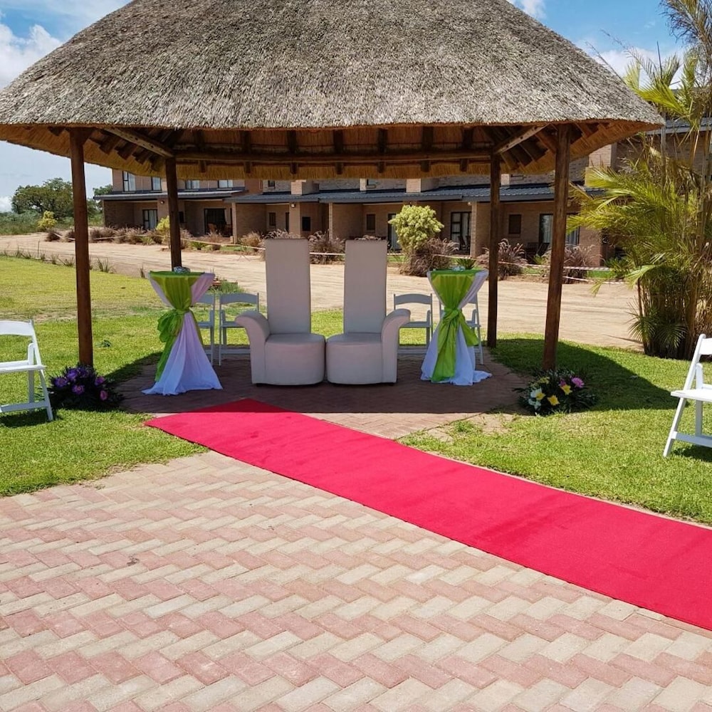 Hoyohoyo Acorns Lodge 26/27