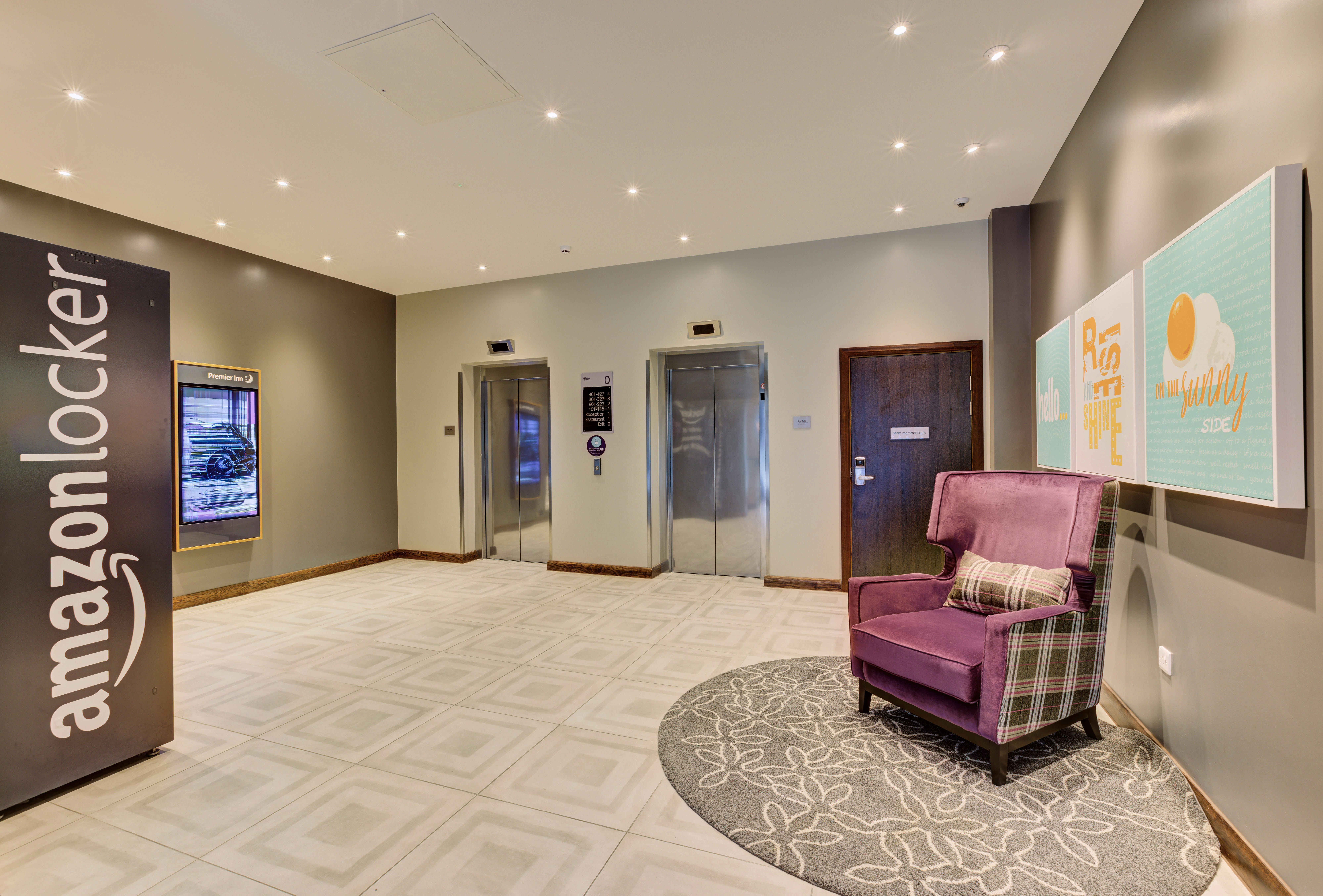 Premier Inn Horsham Town Centre Hotel 6/24
