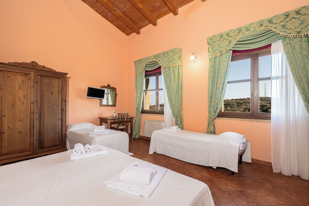 RESIDENCE FUNTANA NOA 10/50