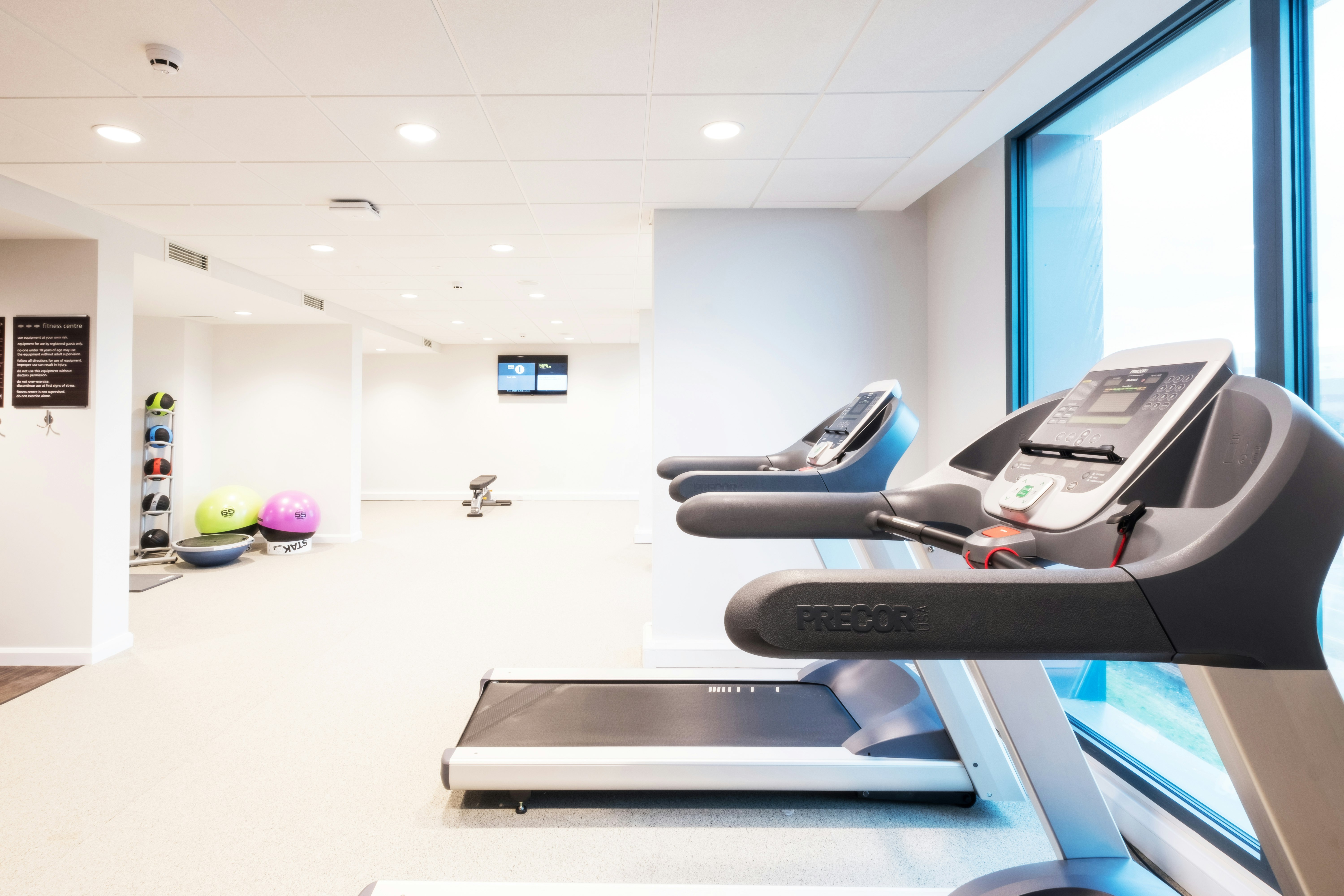 HAMPTON BY HILTON ABERDEEN AIRPORT 23/46
