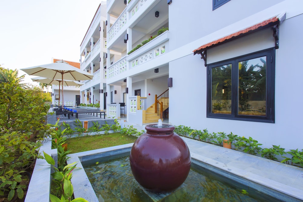 Hoi An Corn Riverside Villa 2/33
