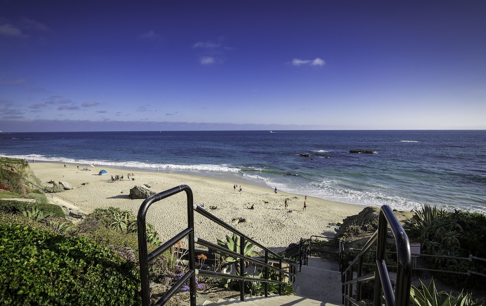 La Casa Del Camino Laguna Beach 56/64