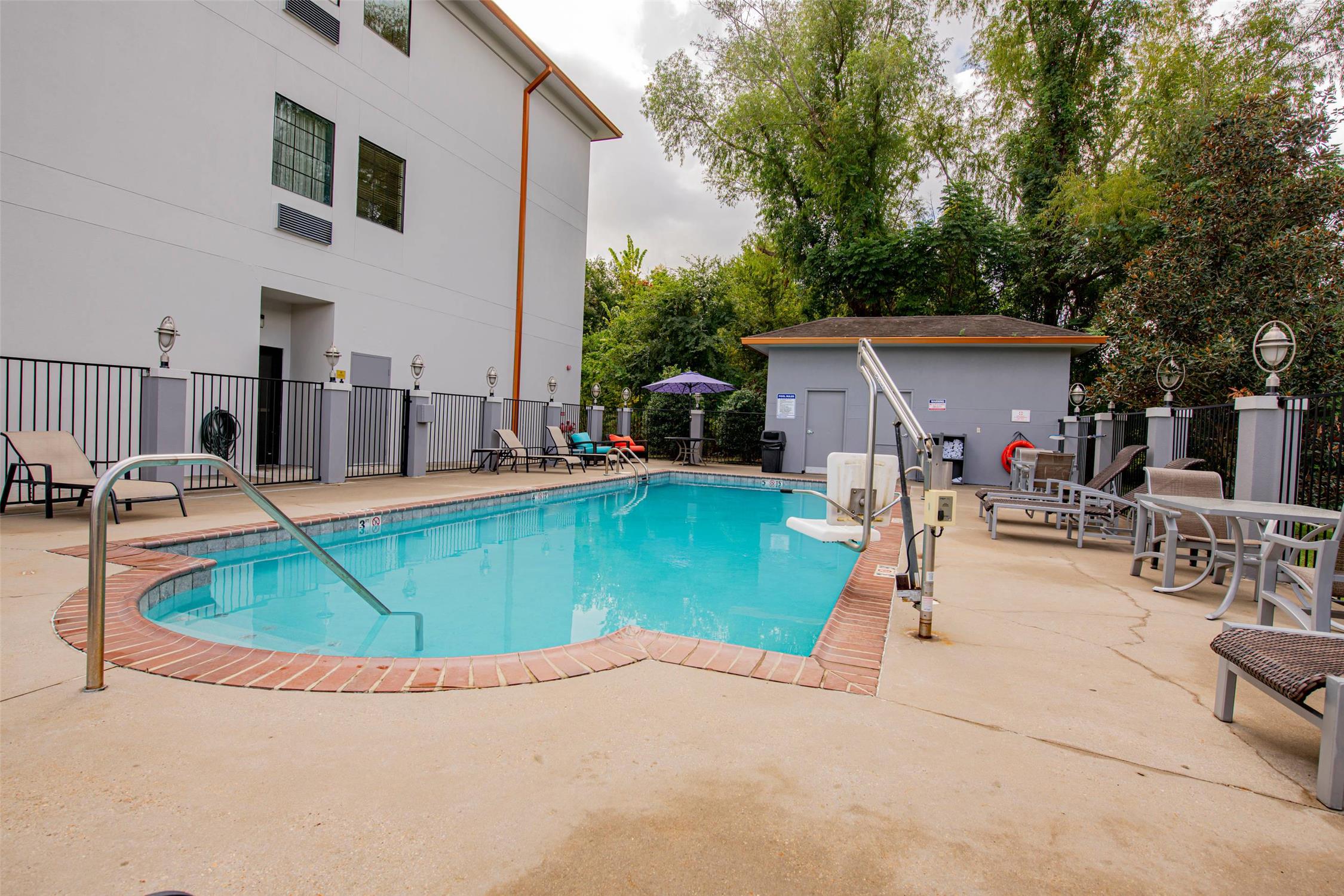Comfort Suites Oil Center 57/60
